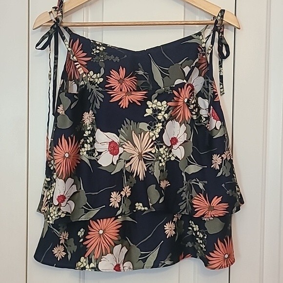 Banana Republic Tropical Floral Tiered Tank Adjustable Strap Top Size S - Picture 3 of 8